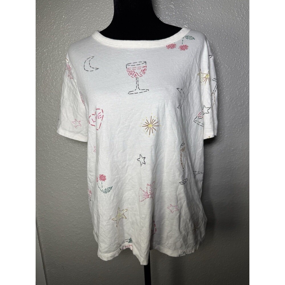 Old navy womans shirt size L all over print white short sleeve